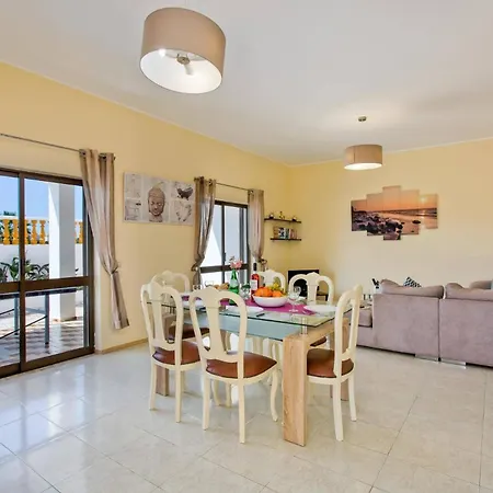 Carlos By Gale (Albufeira)