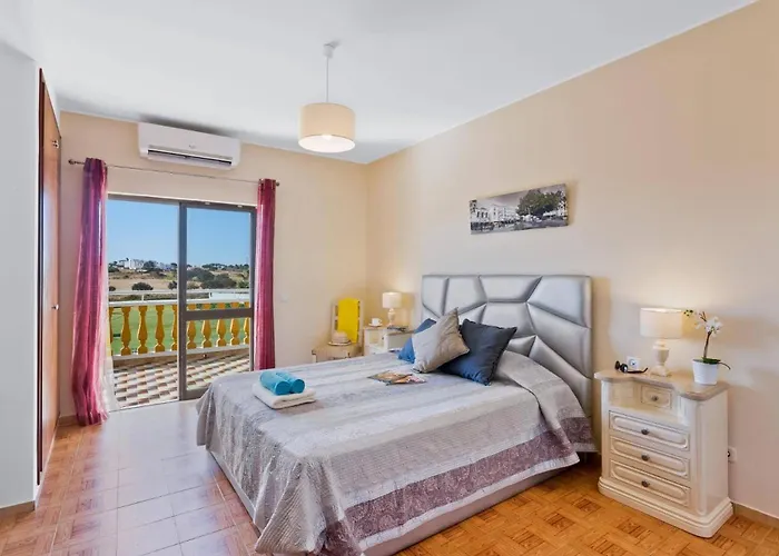 Carlos By Gale (Albufeira)