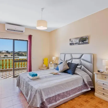 Carlos By Gale (Albufeira)